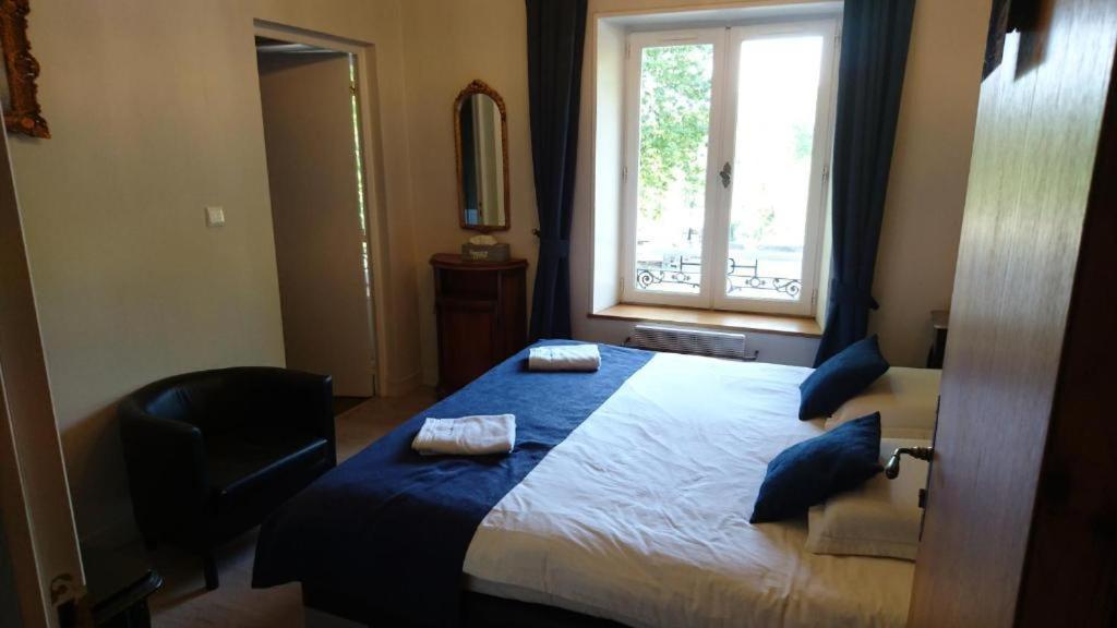 Chateau De L Aviette - Rancennes Givet Eksteriør billede